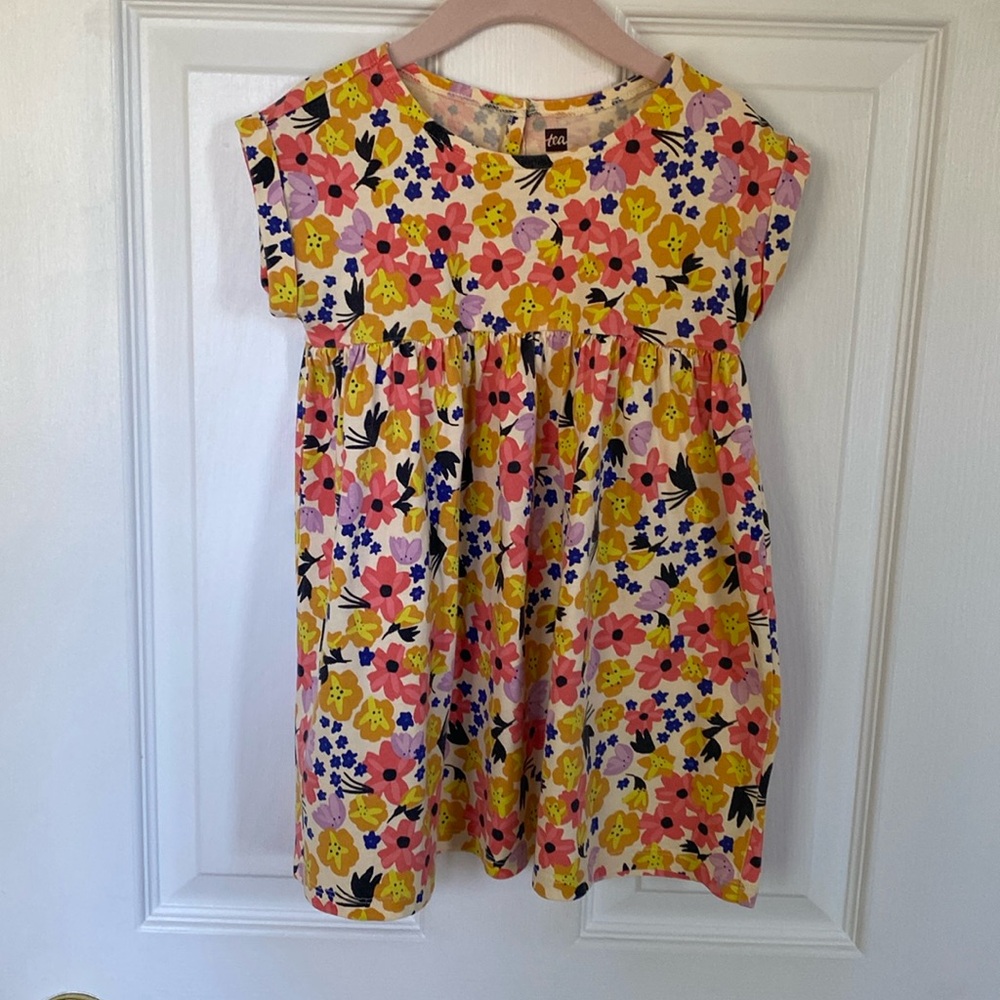 Tea collection. Floral dress size 4